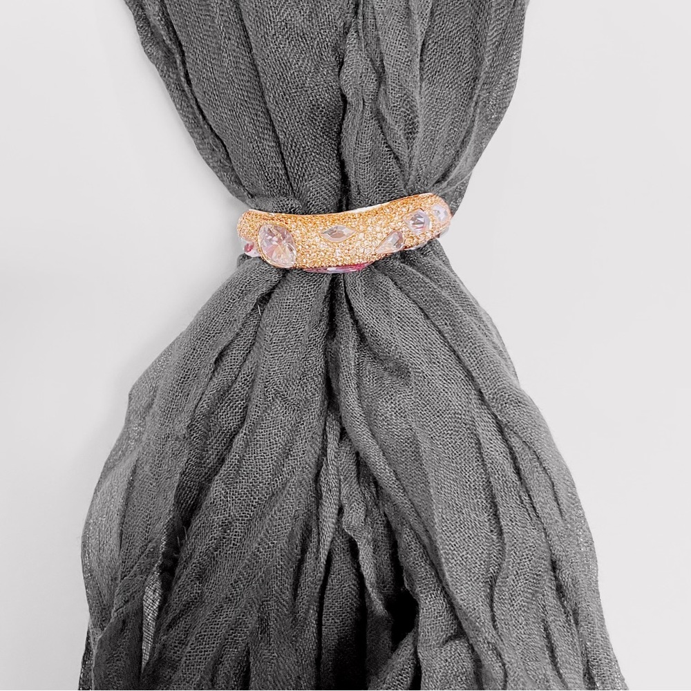 Atelier Swarovski by Emma J. Shipley, Leopard 🐆 Dbl Scarf Ring Ltd Ed. - Gold